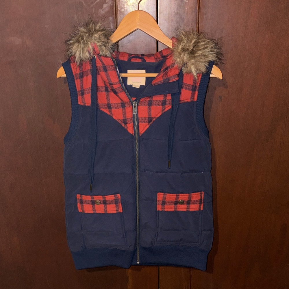 Quiksilver Red and Navy Plaid Vest